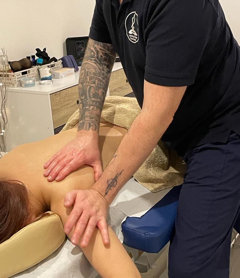 Knee Pain help West Lothian